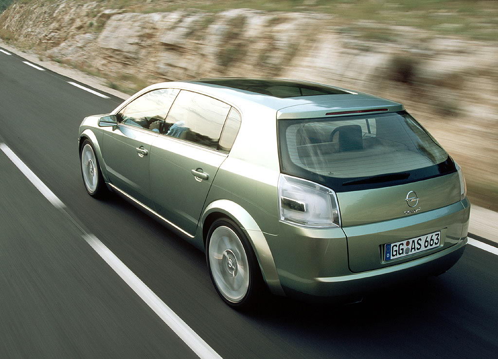 Opel Signum2 2001 012.jpg